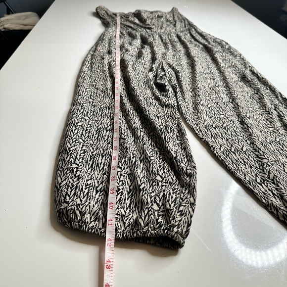 Angie capri romper - Picture 11 of 16